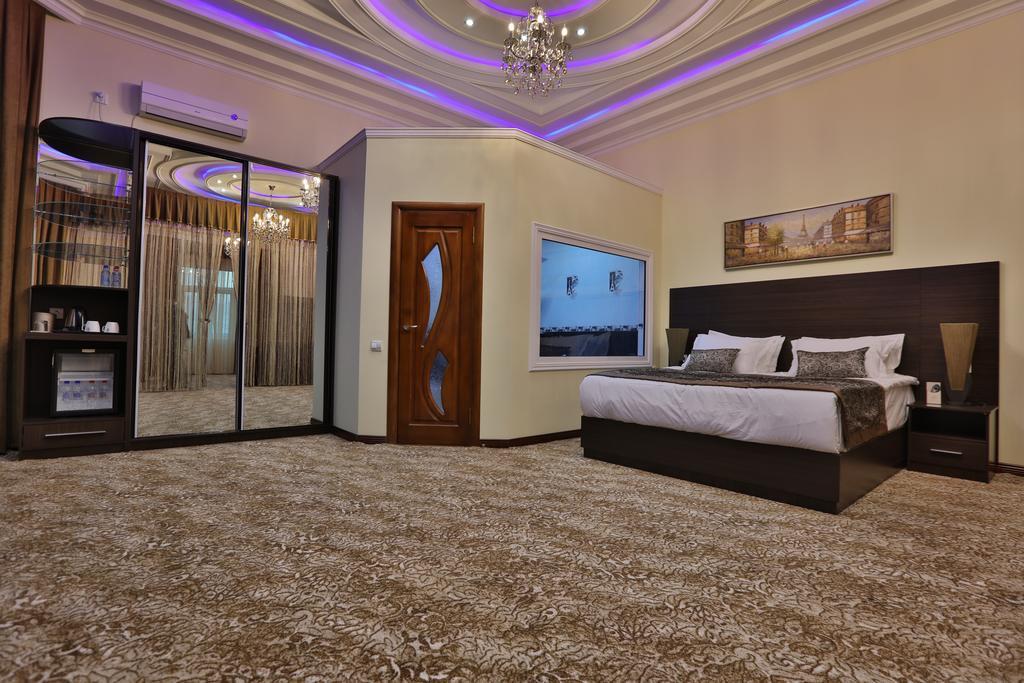Lotte Palace Duszanbe Zewnętrze zdjęcie